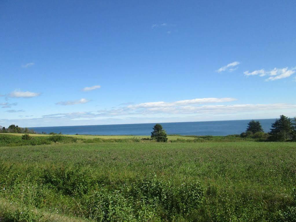 Gite Les Acres Tranquilles B&B Port-Daniel Экстерьер фото